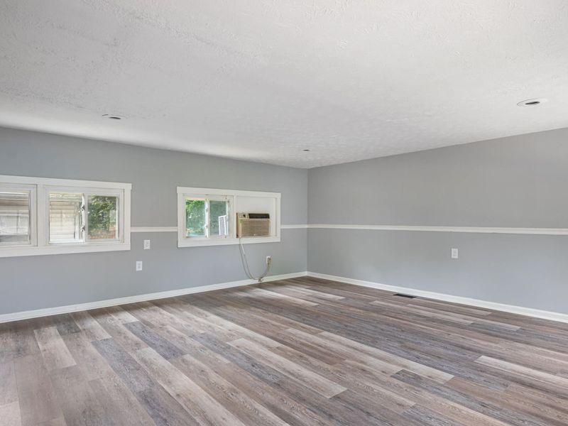 620 E Cecil Street, Springfield, OH 45503 Photo 12
