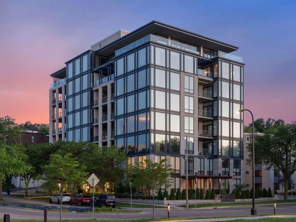 301 Kenwood Parkway, Unit 600, Minneapolis, MN 55403