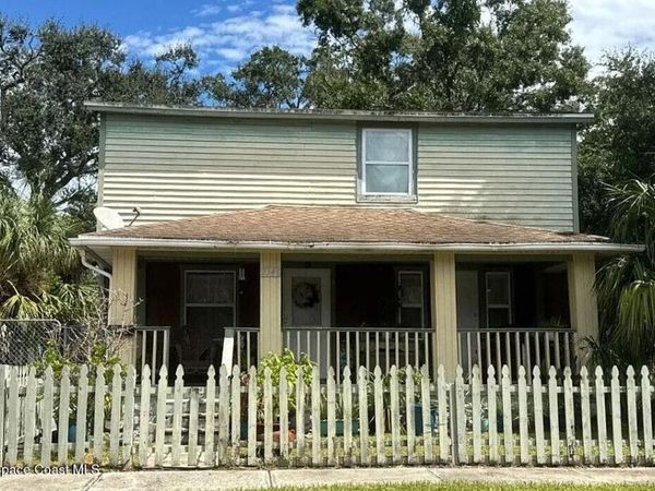 2346 Grove Street S , St. Petersburg, FL 33705