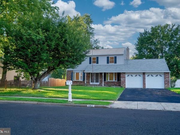 682 WOODLYN DRIVE, FEASTERVILLE TREVOSE, PA 19053