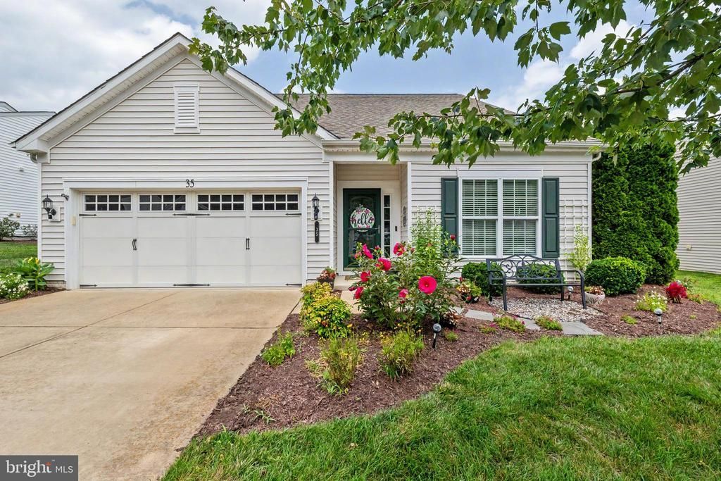 35 Battery Point Drive , Fredericksburg, VA 22406 Main Photo