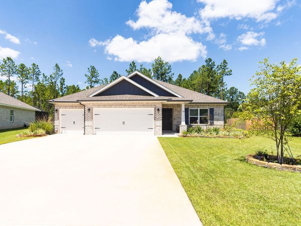 102 Polaris Place, Freeport, FL 32439