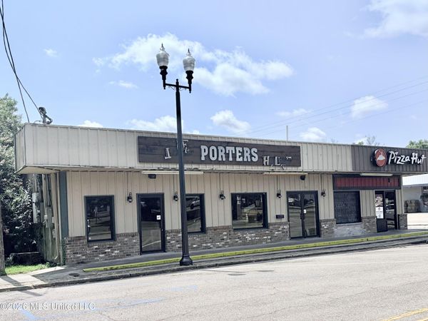 100 E Railroad Avenue, Magnolia, MS 39652