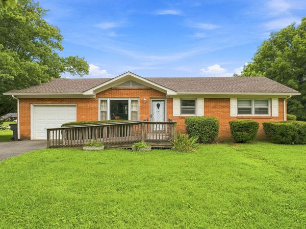 810 Sunset Dr, McMinnville, TN 37110