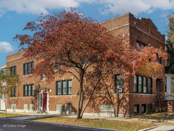 2138 W Cornelia Avenue , Unit 1, Chicago, IL 60618