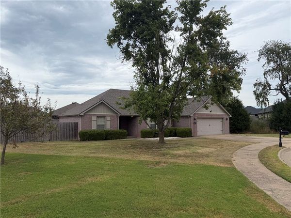 2010 Greenwood Cove, Pea Ridge, AR 72751