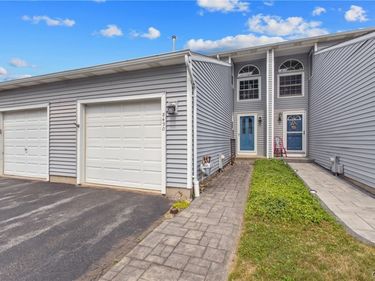 8490 Fathom Drive , Baldwinsville, NY 13027