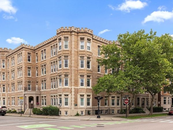 1834 Beacon St, Unit B1, Brookline, MA 02445