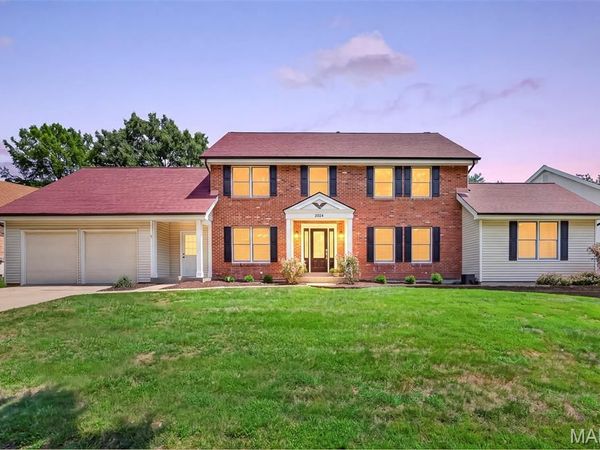 2024 Meadowbrook Way Drive, Chesterfield, MO 63017