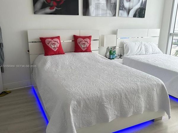1750 N Bayshore Dr , Unit 2914, Miami, FL 33132