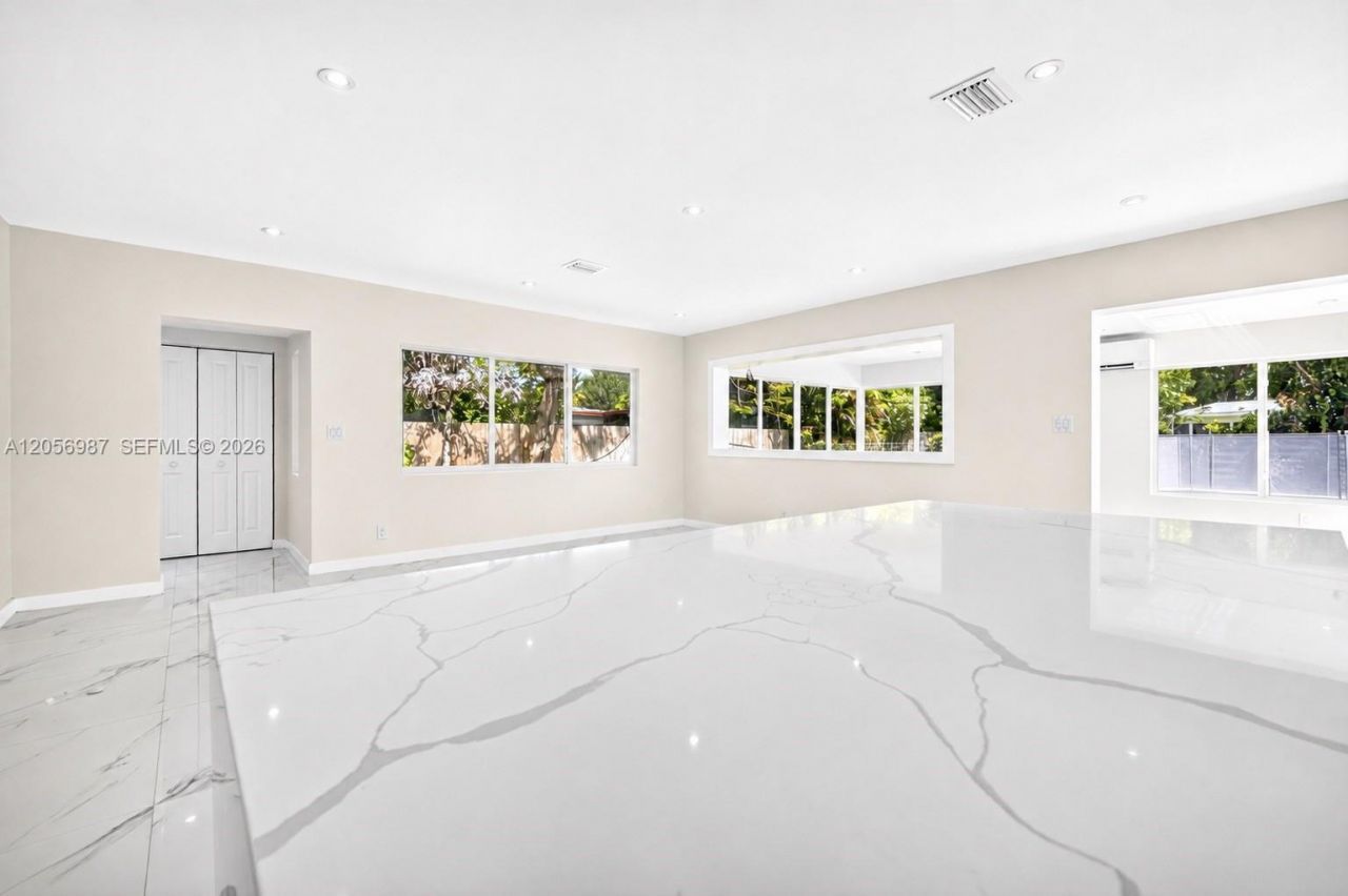 5715 Jackson St, Hollywood, FL 33023 Photo