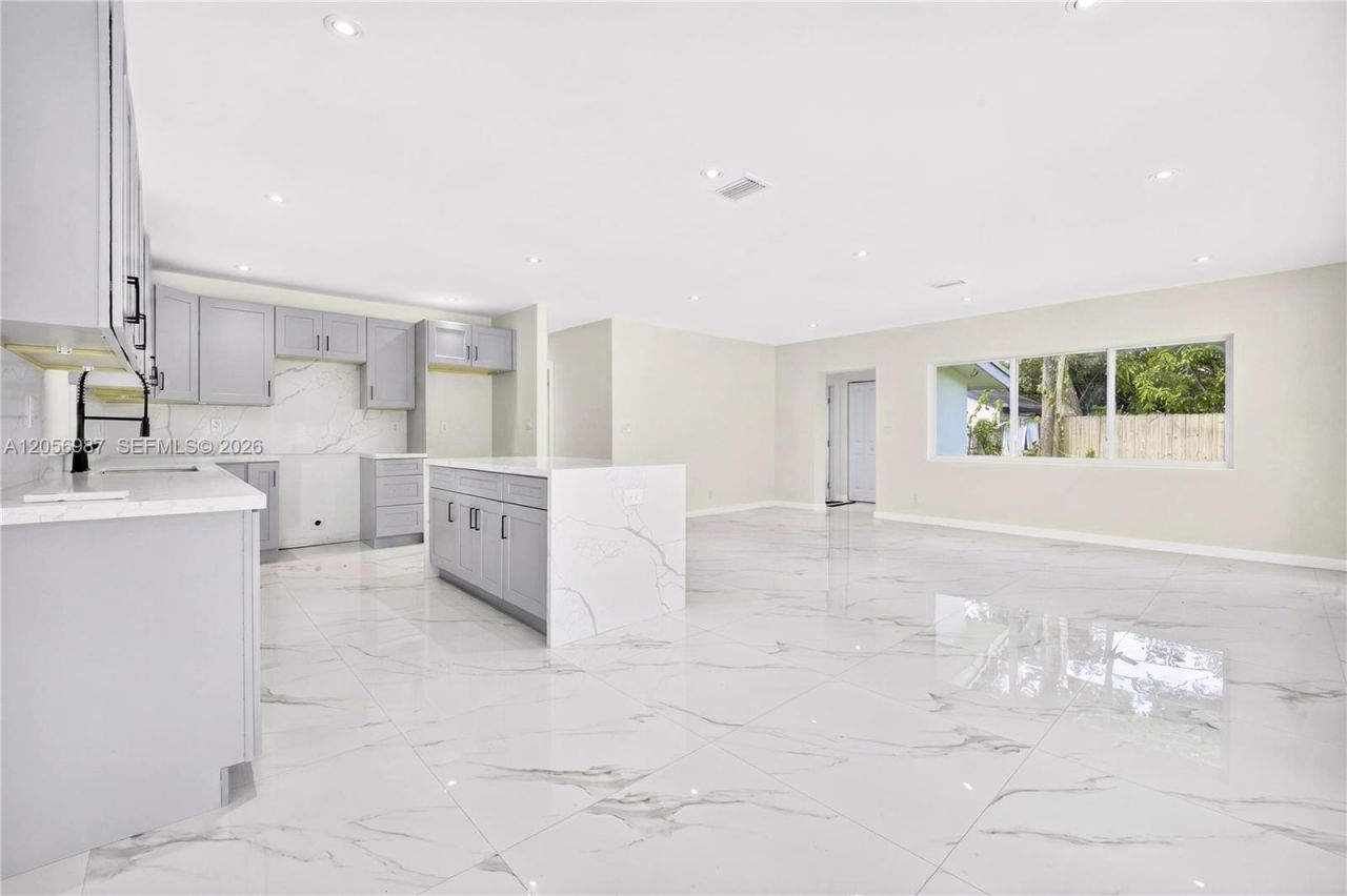 5715 Jackson St, Hollywood, FL 33023 Photo
