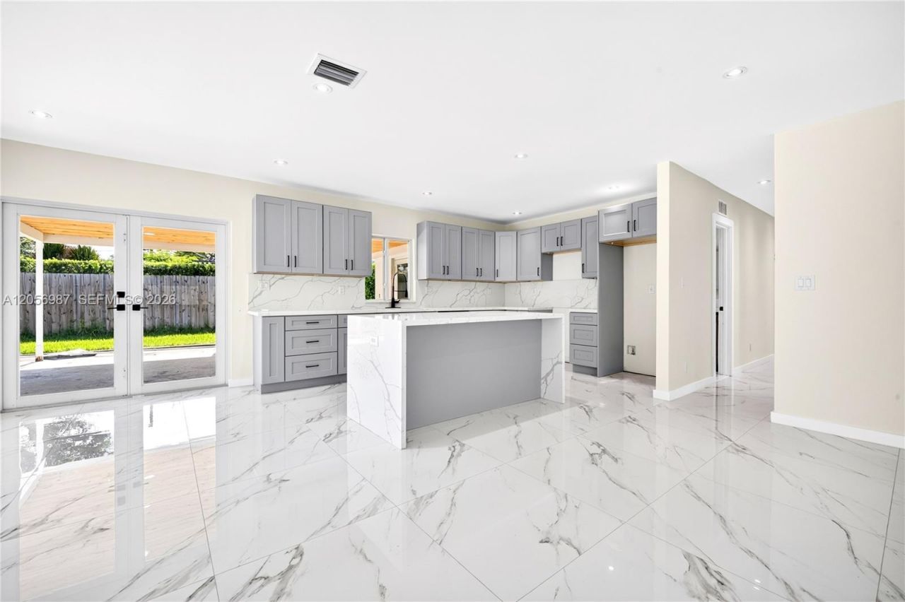 5715 Jackson St, Hollywood, FL 33023 Photo