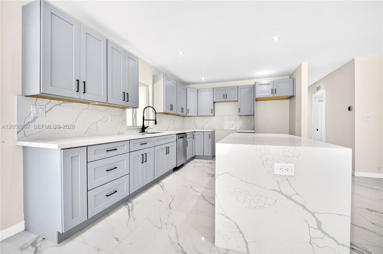 5715 Jackson St, Hollywood, FL 33023 Photo