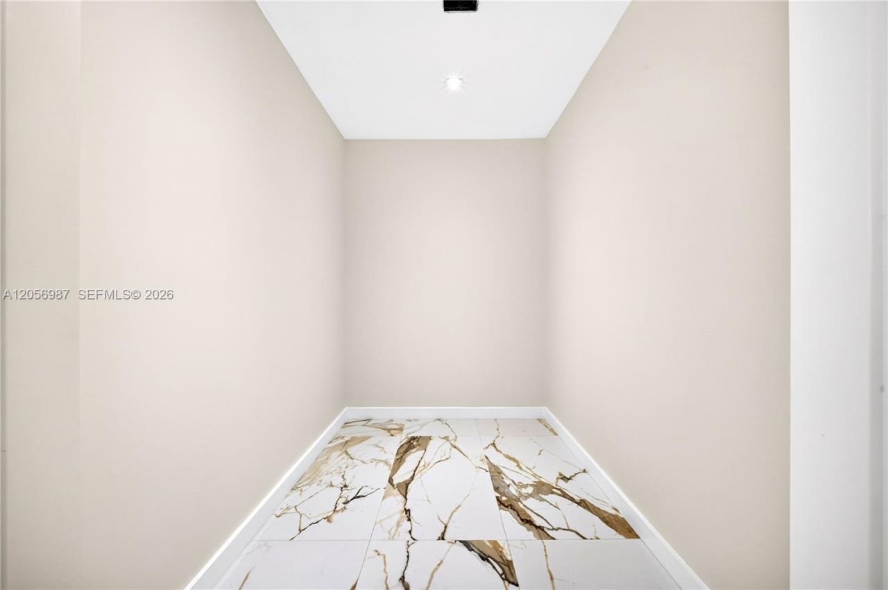 5715 Jackson St, Hollywood, FL 33023 Photo