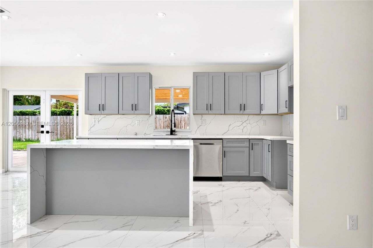 5715 Jackson St, Hollywood, FL 33023 Photo