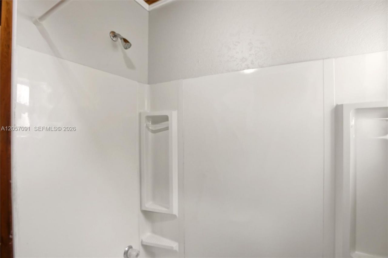 836 Lake June Road, Lake Placid, FL 33852 Photo