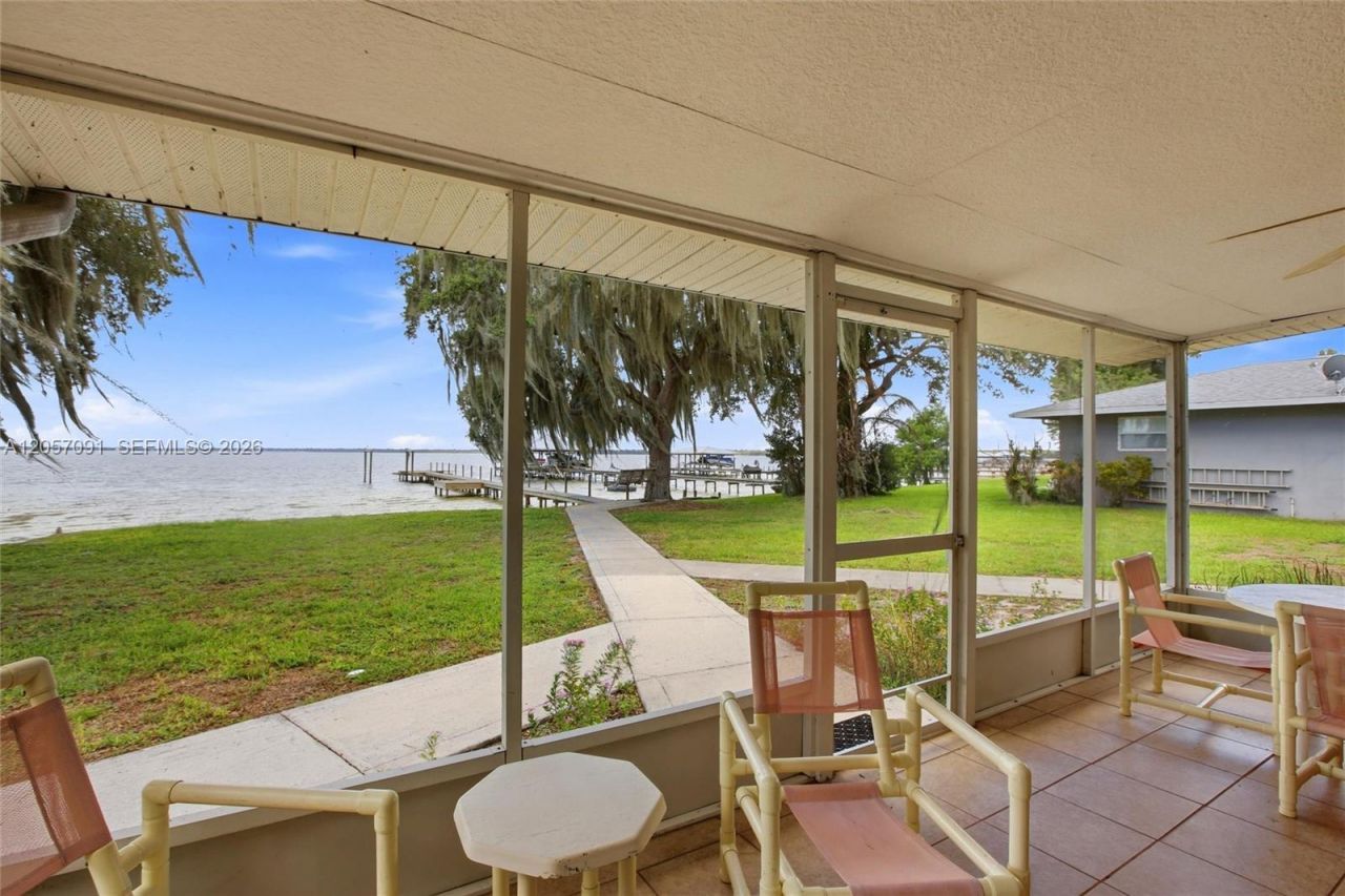 836 Lake June Road, Lake Placid, FL 33852 Photo