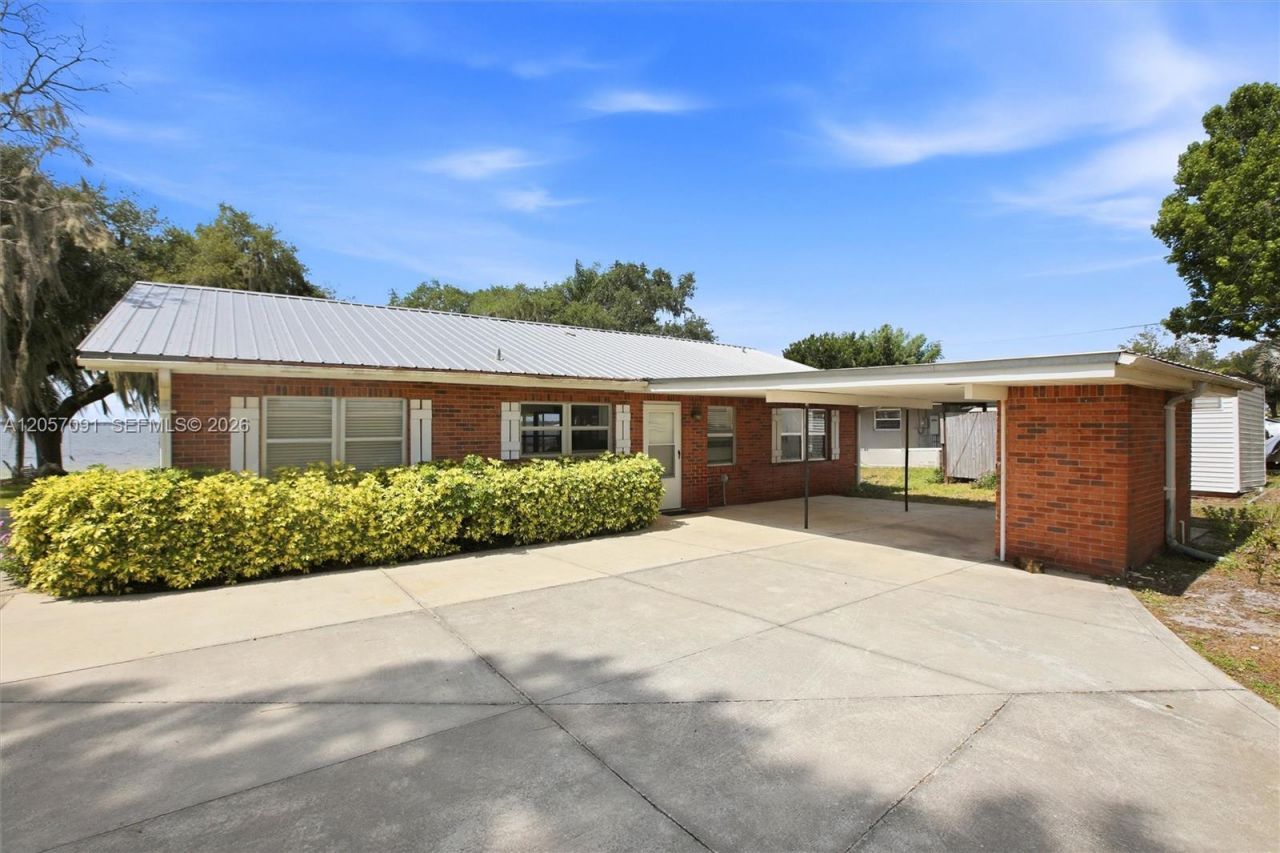 836 Lake June Road, Lake Placid, FL 33852 Photo