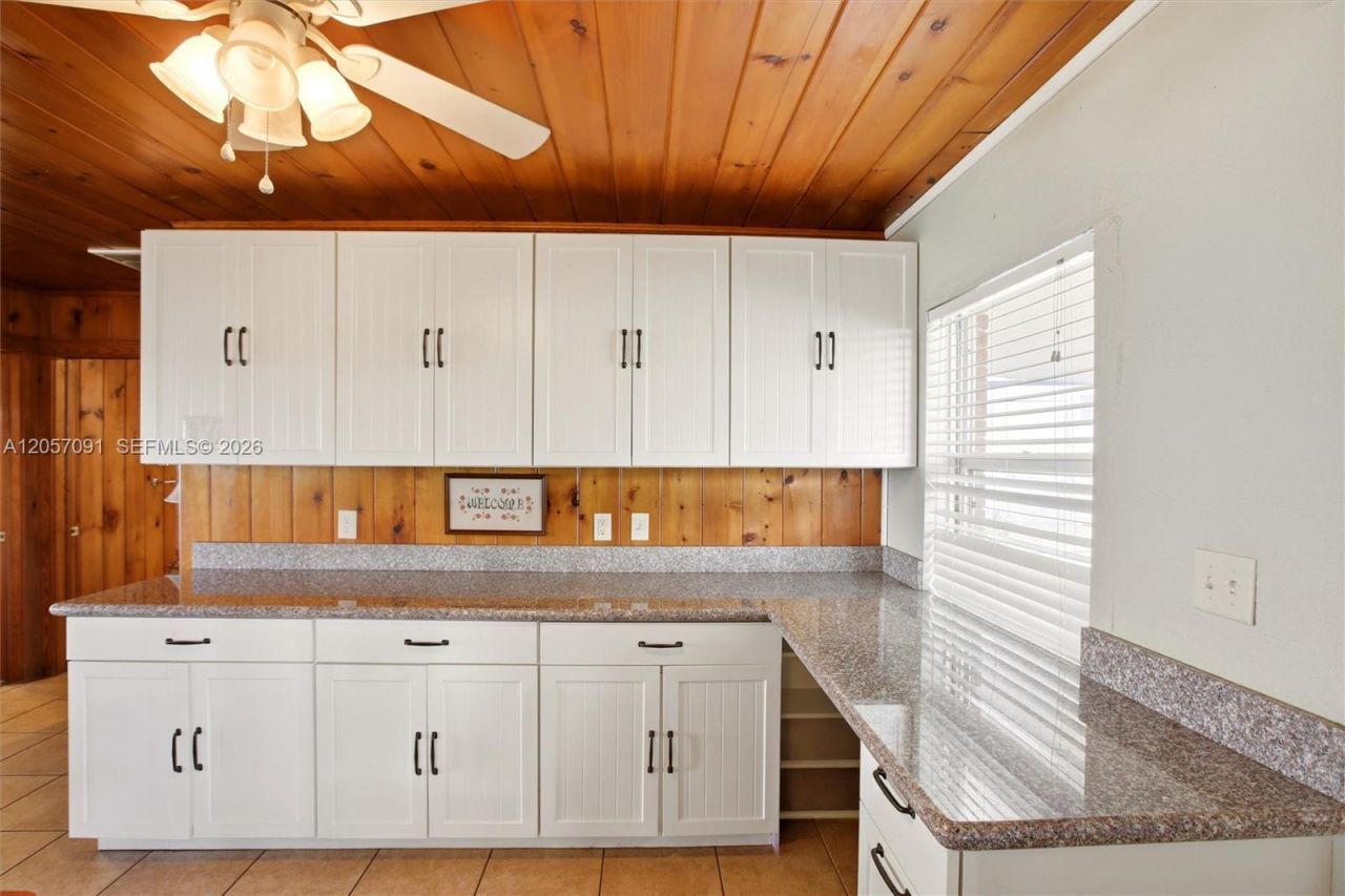 836 Lake June Road, Lake Placid, FL 33852 Photo