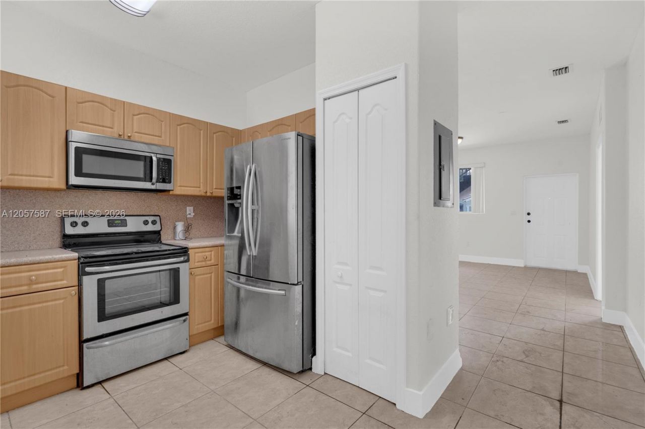 2815 SE 16th Ave, Unit 102, Homestead, FL 33035 Photo