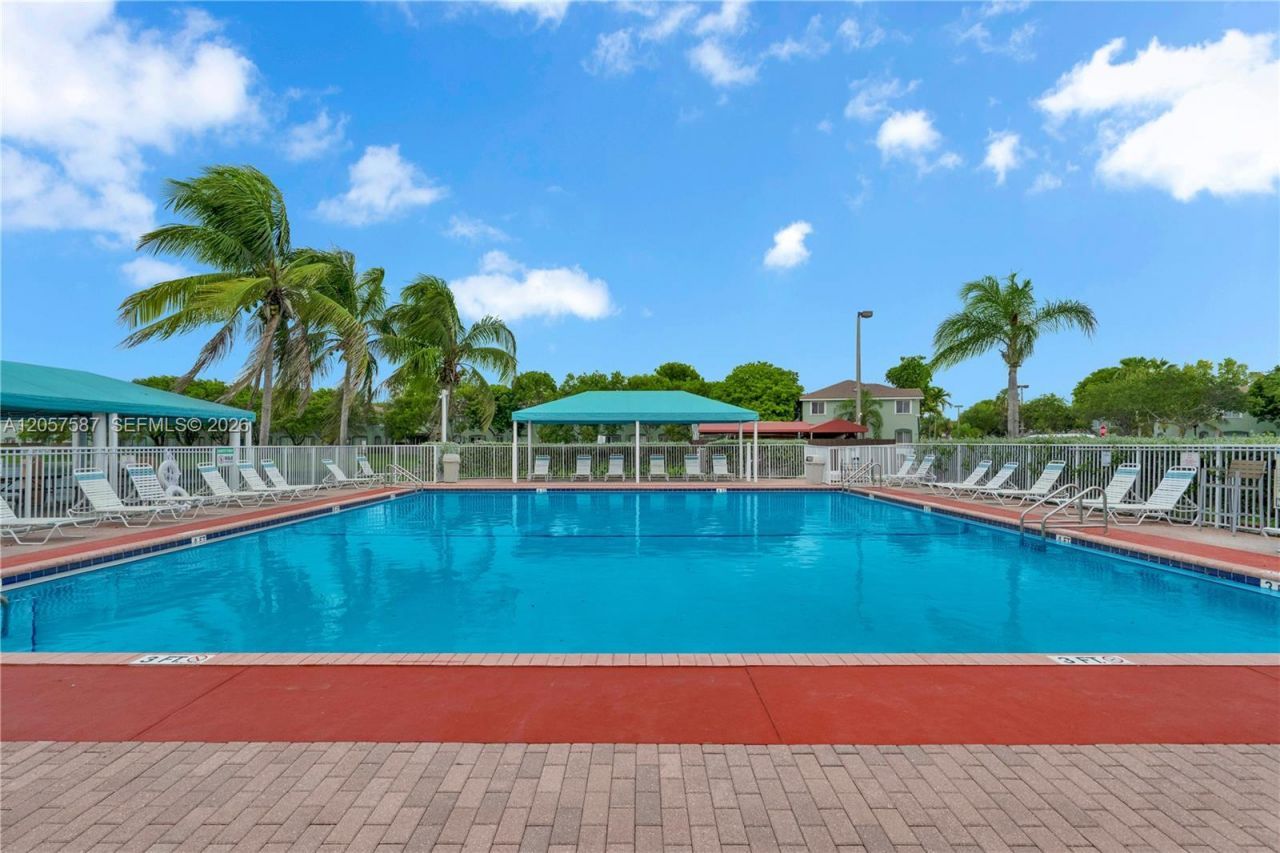 2815 SE 16th Ave, Unit 102, Homestead, FL 33035 Photo