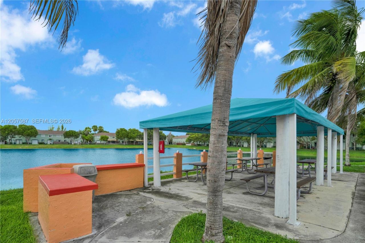 2815 SE 16th Ave, Unit 102, Homestead, FL 33035 Photo