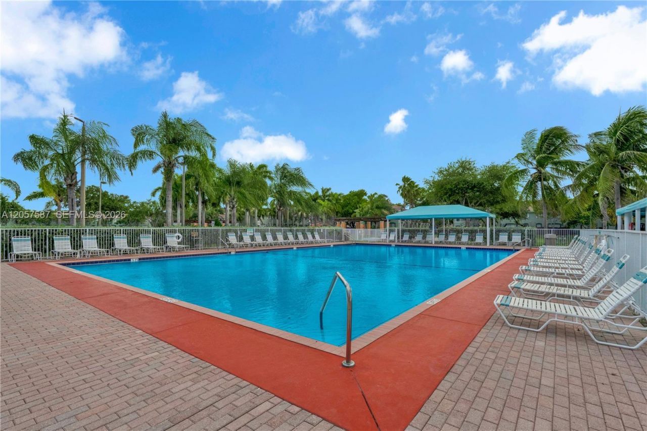 2815 SE 16th Ave, Unit 102, Homestead, FL 33035 Photo