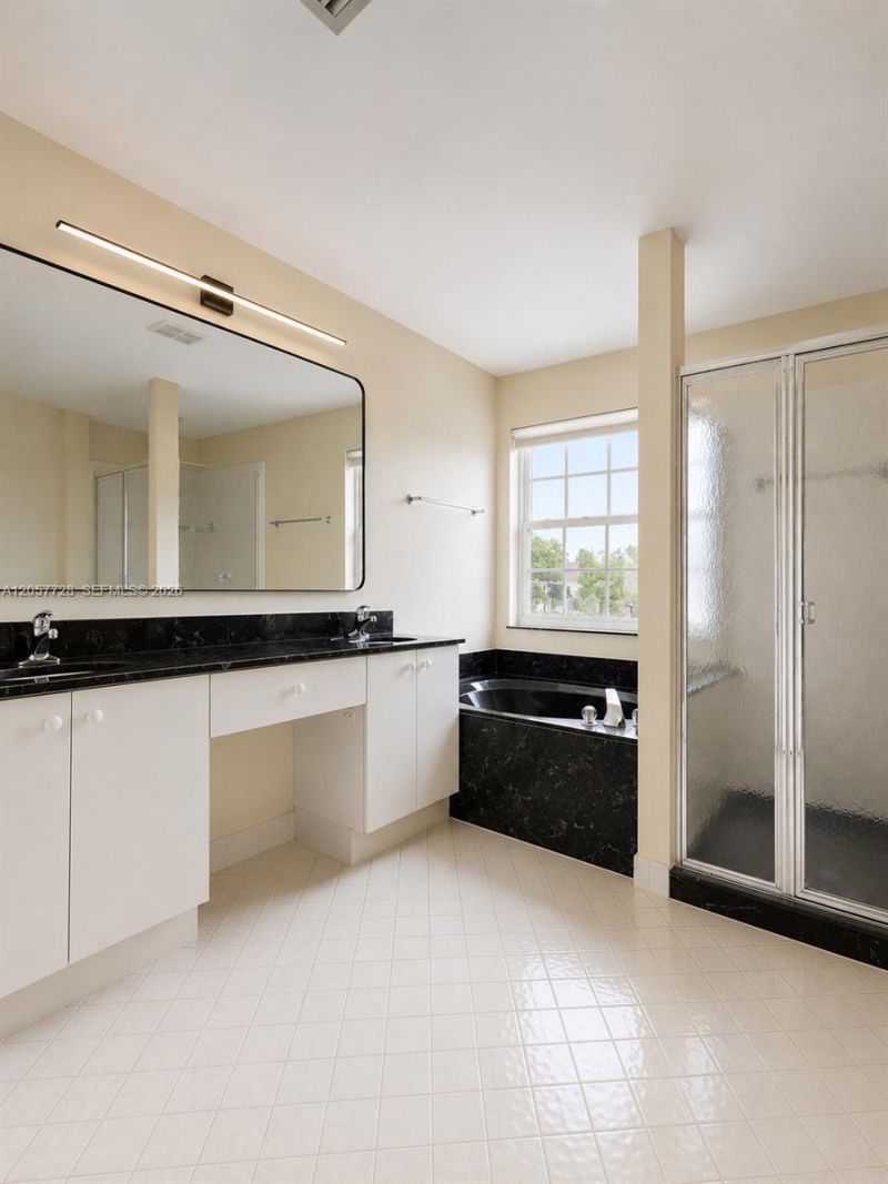 1041 Cedar Falls Dr, Weston, FL 33327 Photo