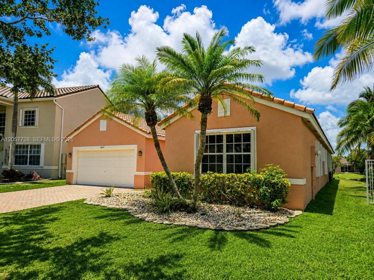 1041 Cedar Falls Dr, Weston, FL 33327 Photo