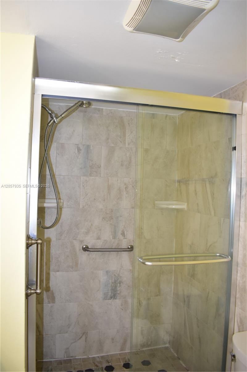 8901 Sunrise Lakes Blvd, Unit 211, Sunrise, FL 33322 Photo