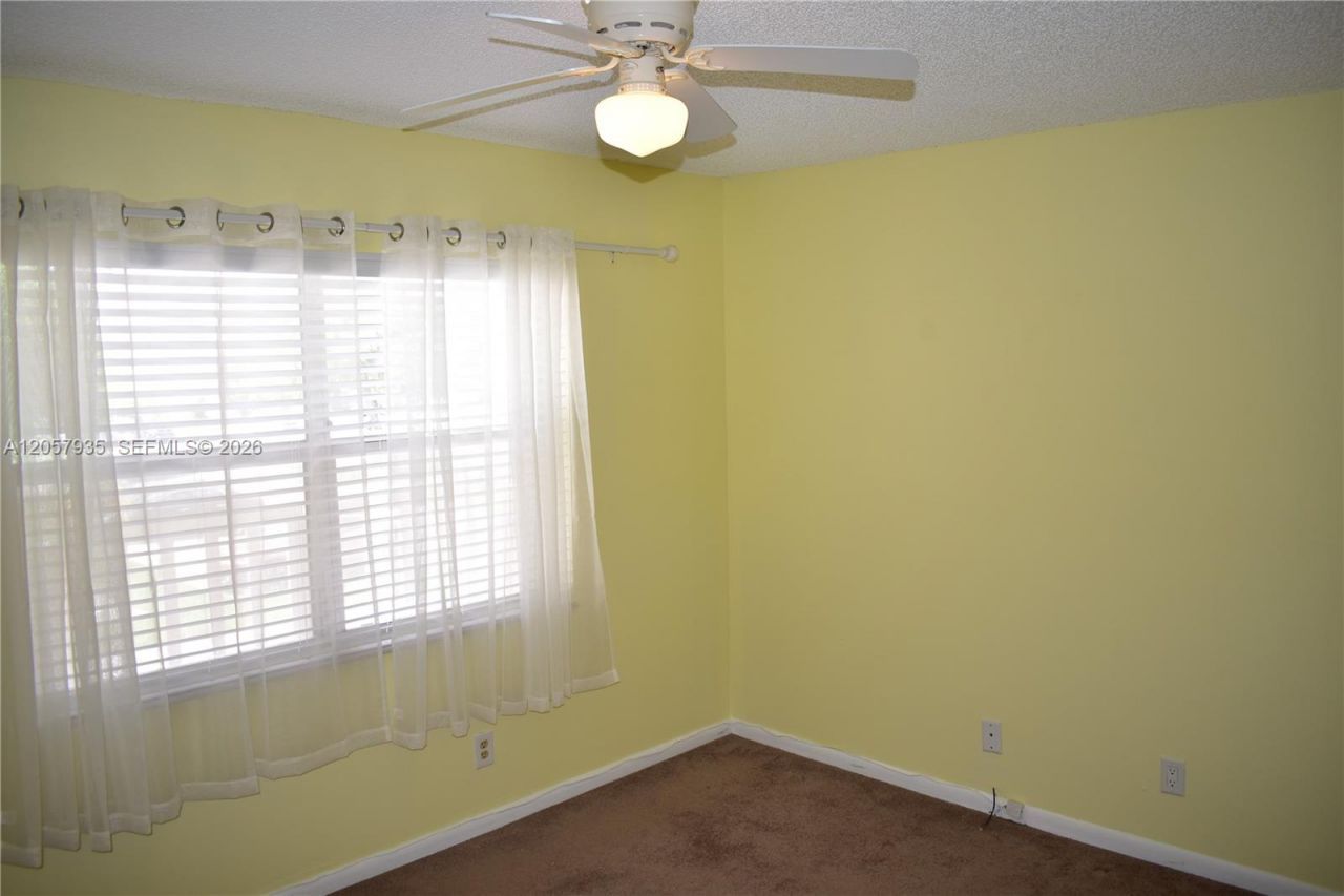 8901 Sunrise Lakes Blvd, Unit 211, Sunrise, FL 33322 Photo