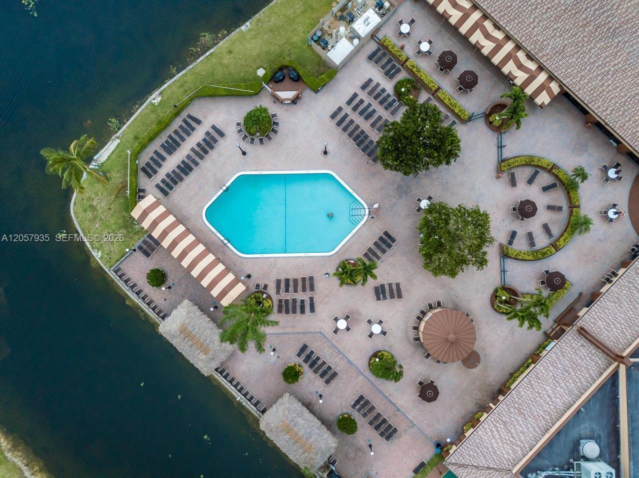 8901 Sunrise Lakes Blvd, Unit 211, Sunrise, FL 33322 Photo