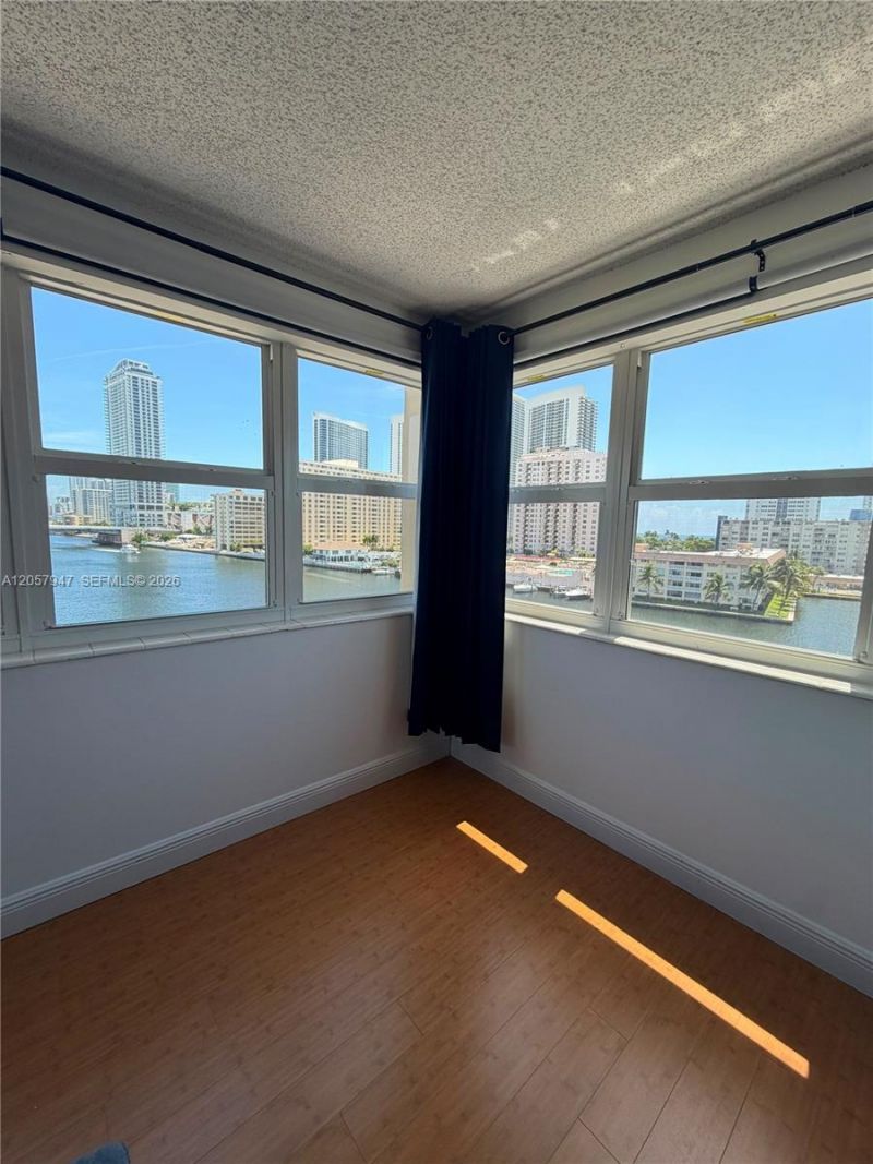 111 Golden Isles Dr, Unit F10, Hallandale Beach, FL 33009 Photo