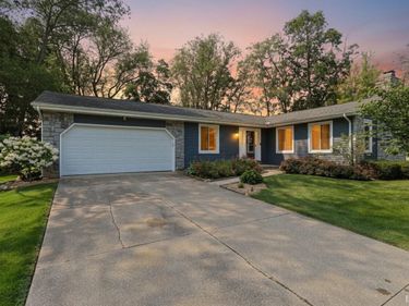 15980 Homestead Trail, Granger, IN 46530