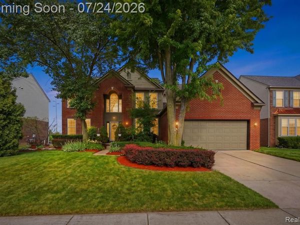 50878 Lancelot Drive, Macomb Twp, MI 48044