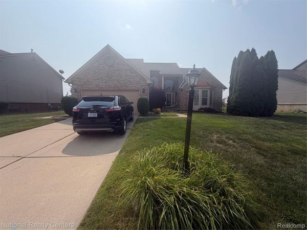 6390 Briarcliff Drive, Van Buren Township, Mi 48111