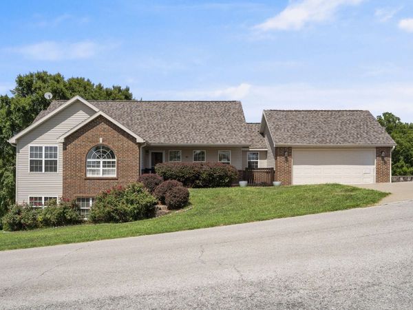 48 Irish Hills Boulevard , Kimberling City, MO 65686