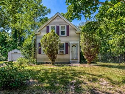 806 Main St Wareham, MA 02571
