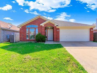 7321 Grass Valley Trail, Fort Worth, TX 76123