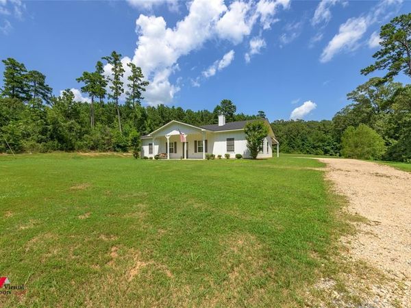 1320 Fuller Cemetery Road , Minden, LA 71055