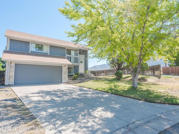 53 Aspen Way, Parachute, CO 81635