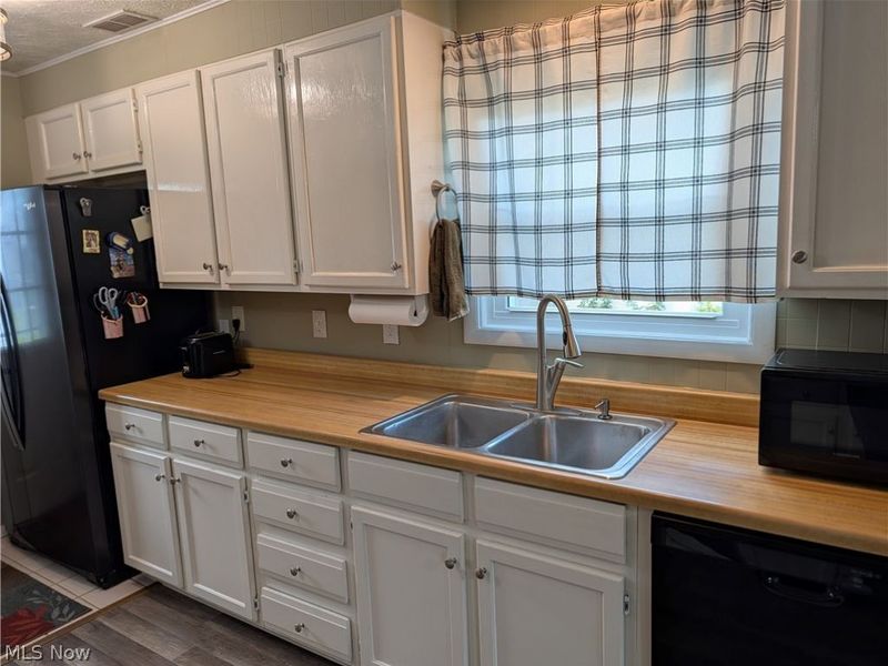 2325 Cathy Drive NE, Canton, OH 44705 Photo 30