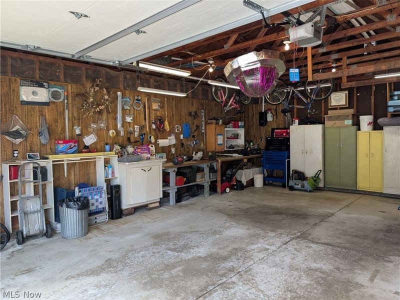 2325 Cathy Drive NE, Canton, OH 44705 Photo 6