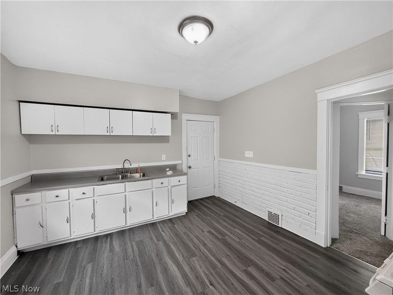 3641 E 149th Street, Cleveland, OH 44120 Photo 17