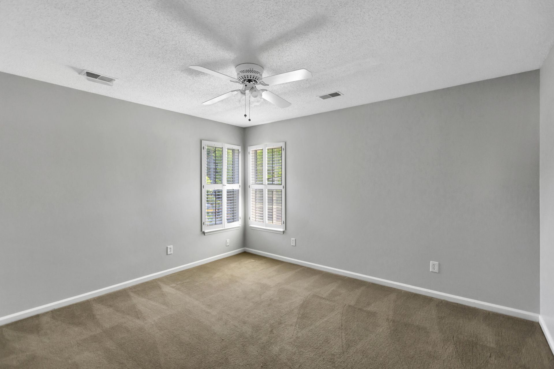 3282 Heathland Way Photo 28