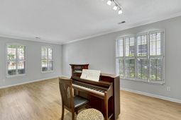 3282 Heathland Way photo 4