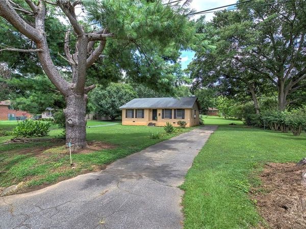 105 Meadow Lane SW, Cartersville, GA 30120