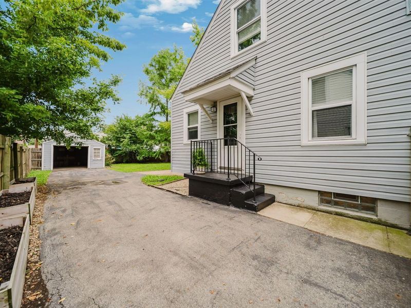 852 E Longview Avenue, Columbus, OH 43224 Photo 56