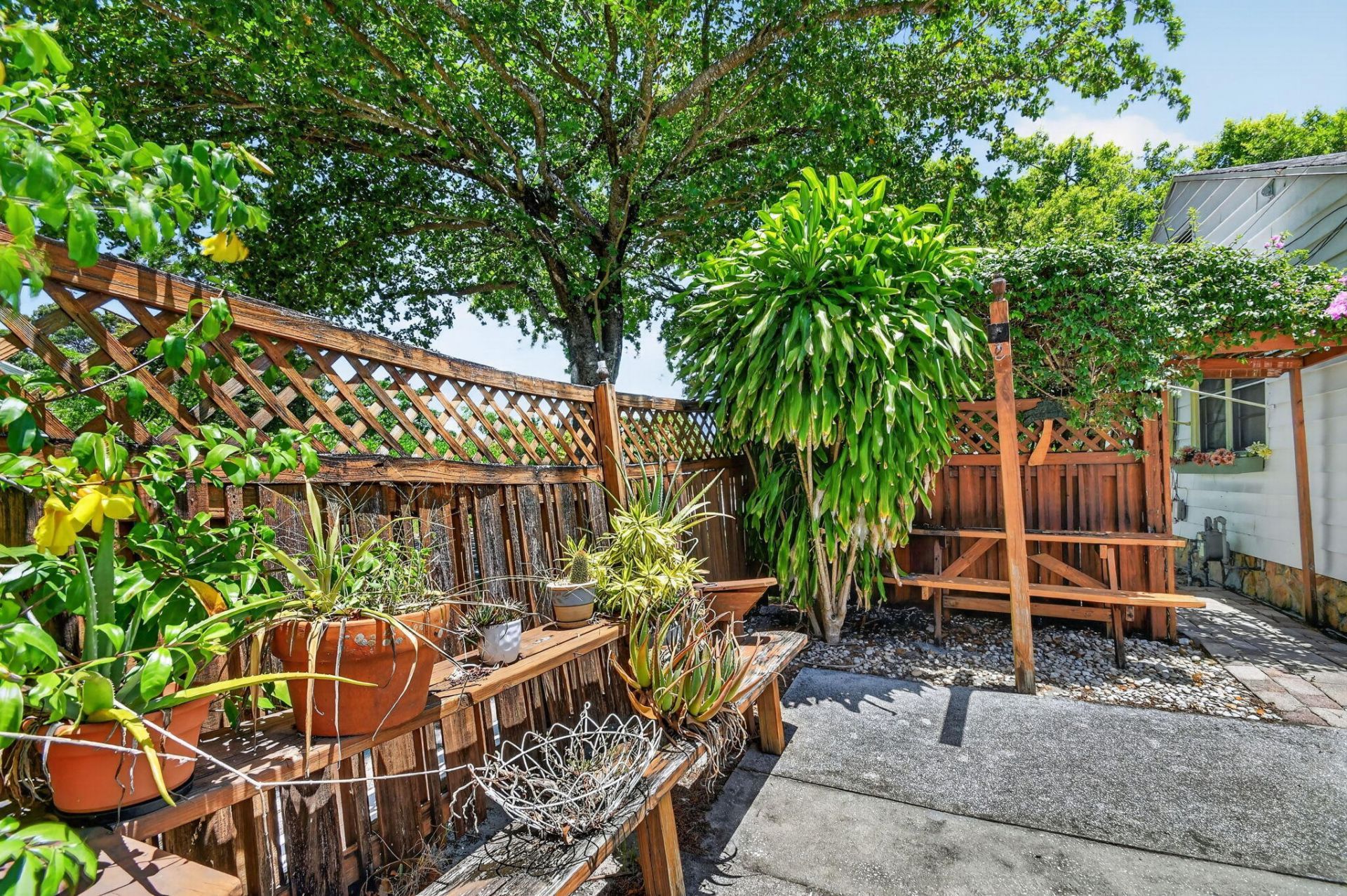 6901 Garden Avenue, West Palm Beach, FL 33405 Photo